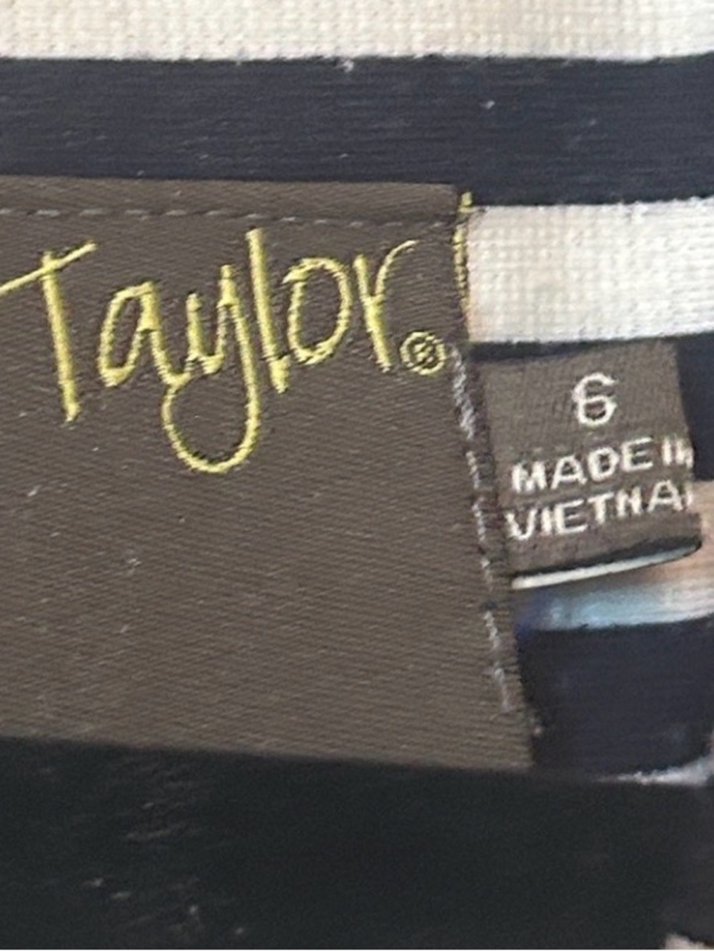 Taylor Striped Bodice Floral Skirt Fit & Flare Dress 6 Navy White Flirty Wedding - Picture 6 of 12